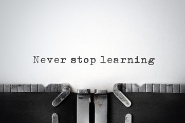 锂电池电动车江淮iEVA50新能源汽车介绍