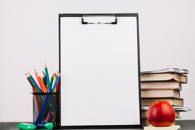 左转红灯的时候可以掉头吗