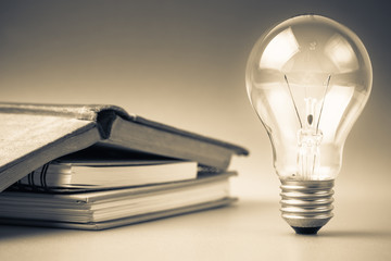 目前驾考科目二需要我们掌握哪五项场地科目通过技巧